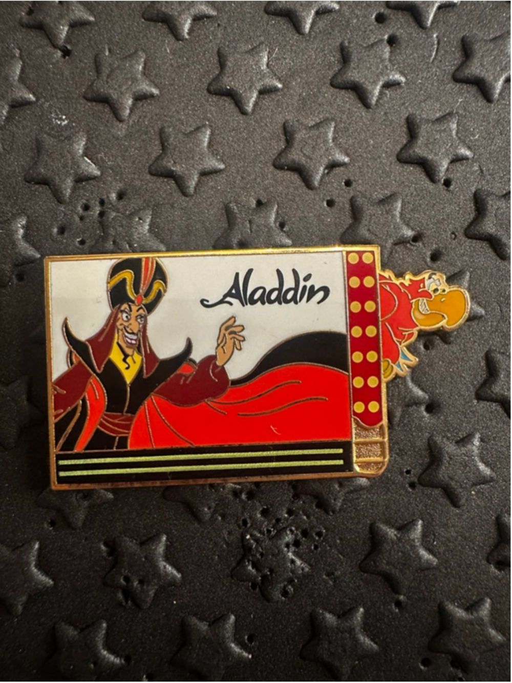 Disney StudioStore Hollywood Villains Marquee Jafar & lago Puzzle Pin LE400